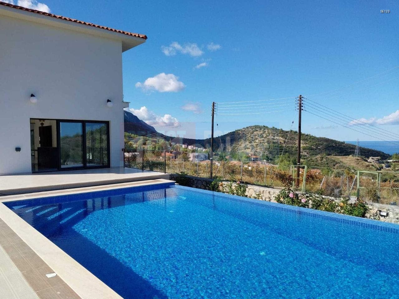 SE123_016 Luxury Villa with Vineyard Views and Infinity Pool in Ilgaz