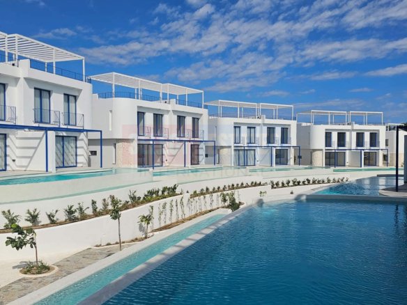 Lapta Irina Living Villa with Pool