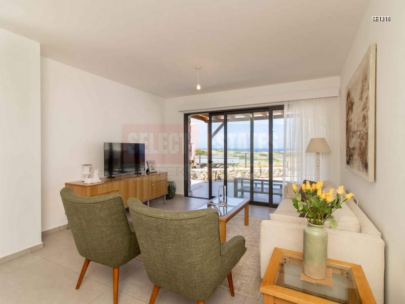 Modern Seaside Villa in Küçük Erenköy Famagusta