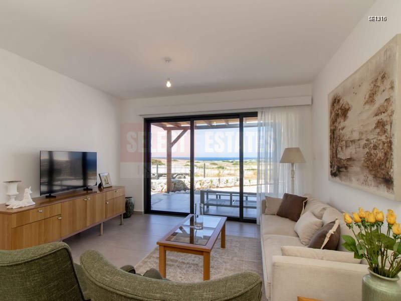 Modern Seaside Villa in Küçük Erenköy Famagusta