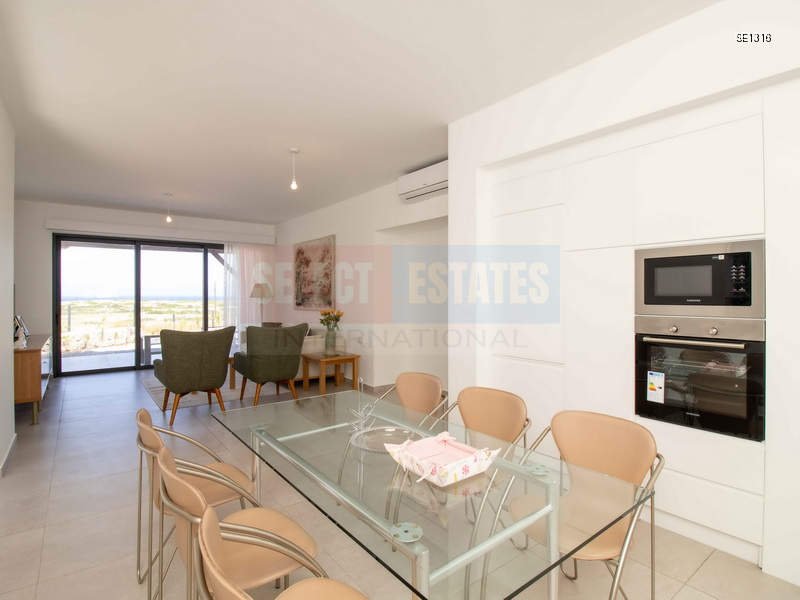 Modern Seaside Villa in Küçük Erenköy Famagusta
