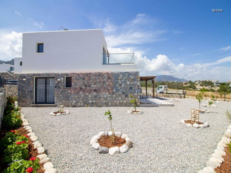 Modern Seaside Villa in Küçük Erenköy Famagusta