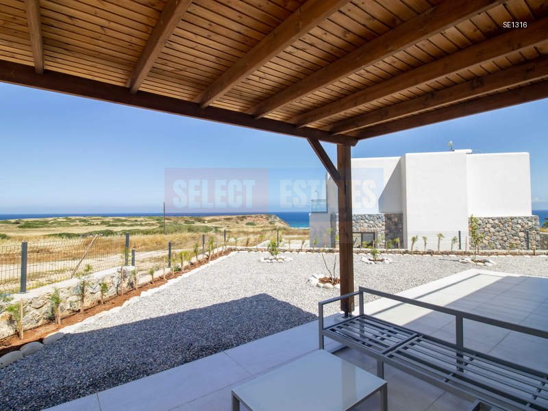 Modern Seaside Villa in Küçük Erenköy Famagusta