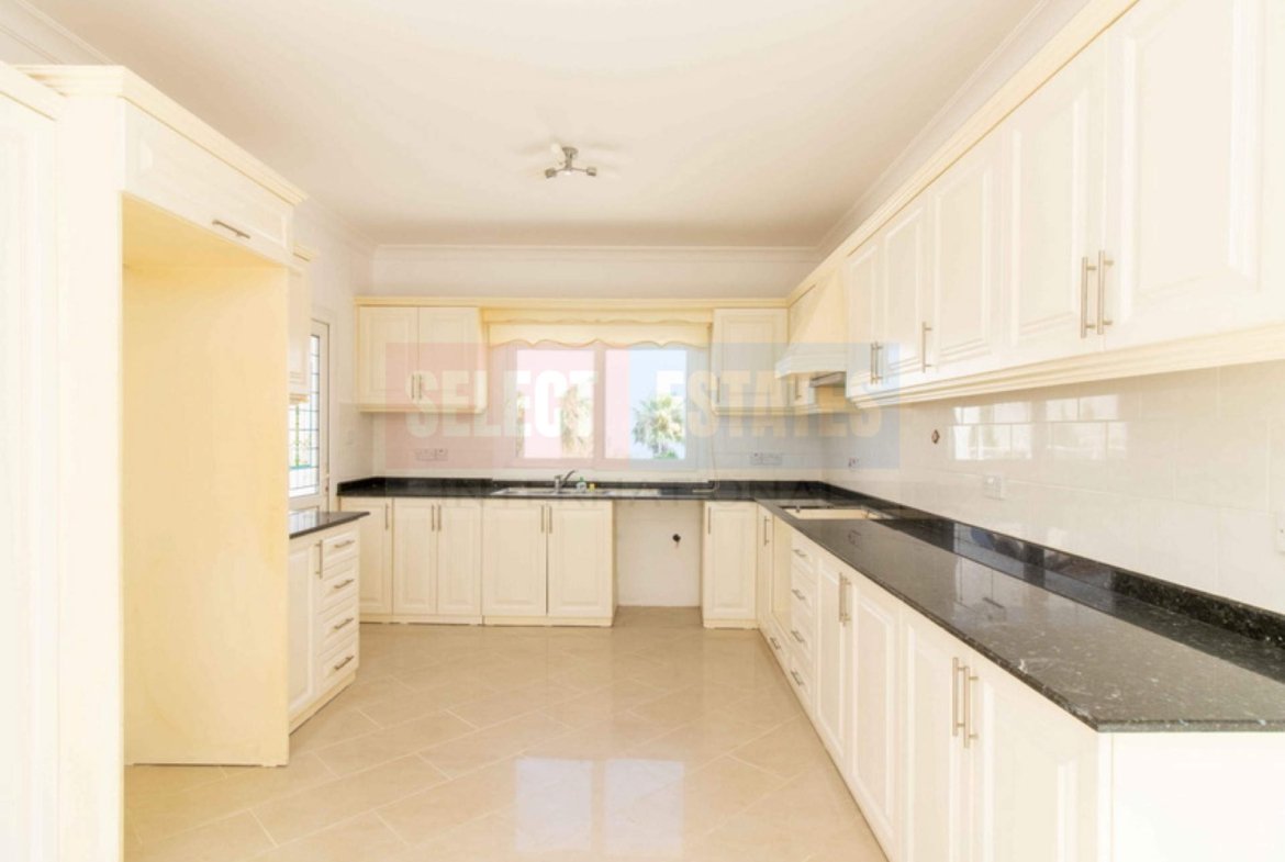 Luxury Villa with Pool in Bellapais, Northern Cyprus