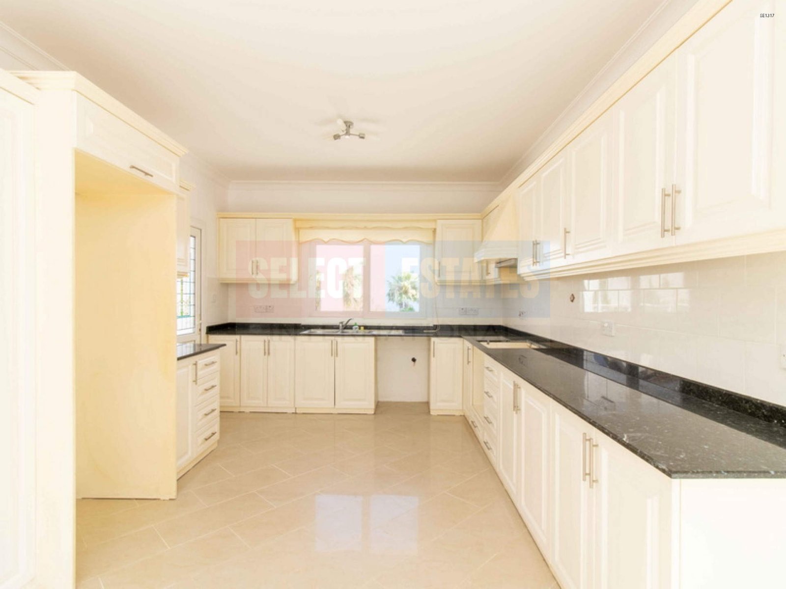 SE1317_006 Luxury Villa with Pool in Bellapais, Northern Cyprus
