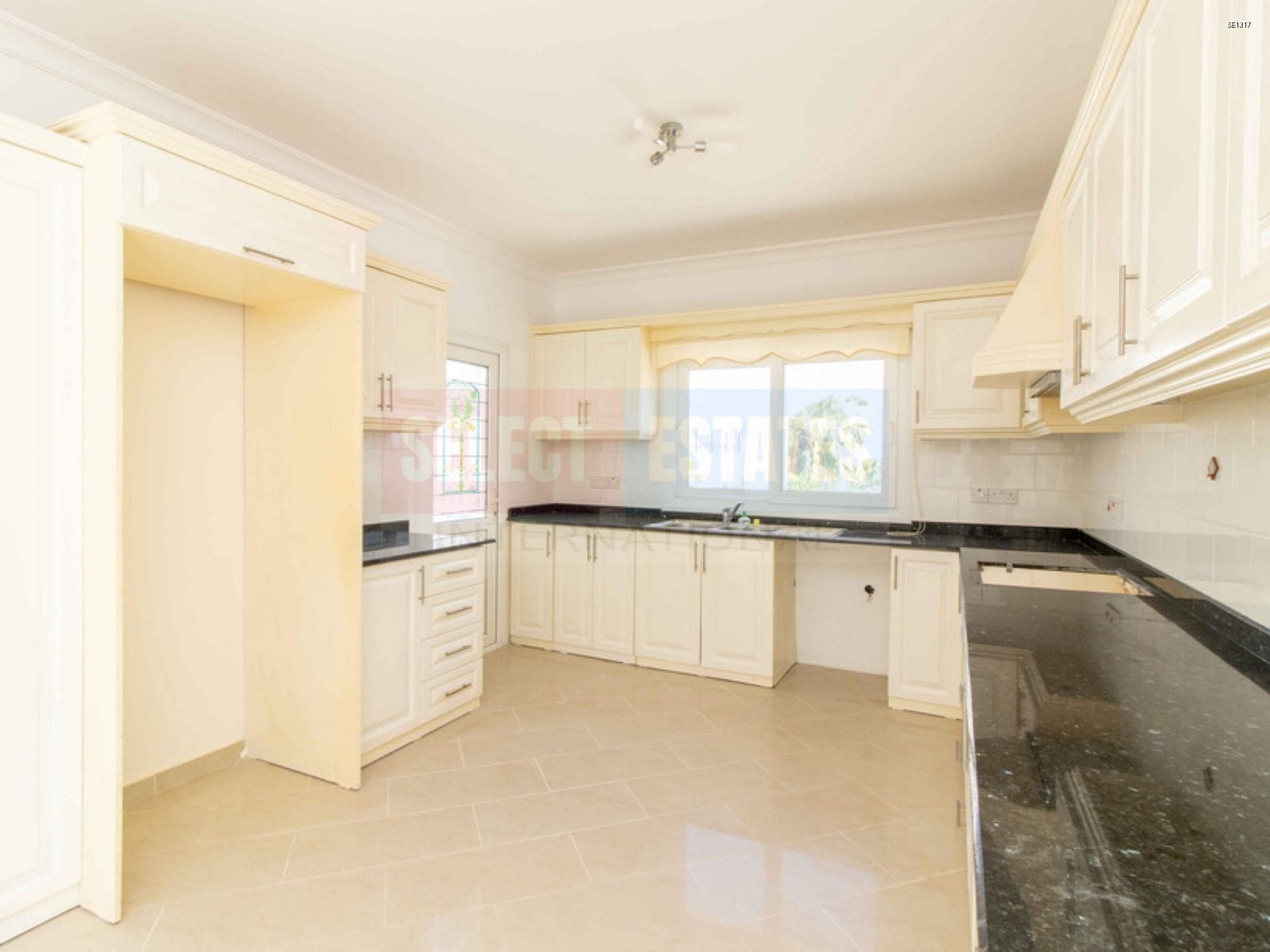 SE1317_010 Luxury Villa with Pool in Bellapais, Northern Cyprus