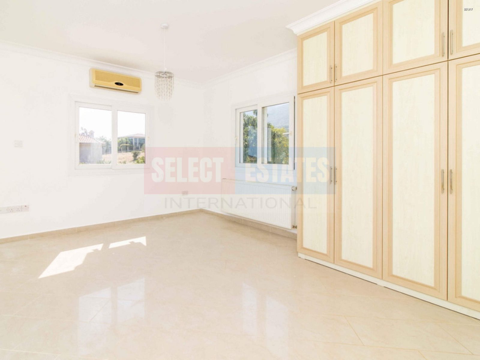 SE1317_013 Luxury Villa with Pool in Bellapais, Northern Cyprus