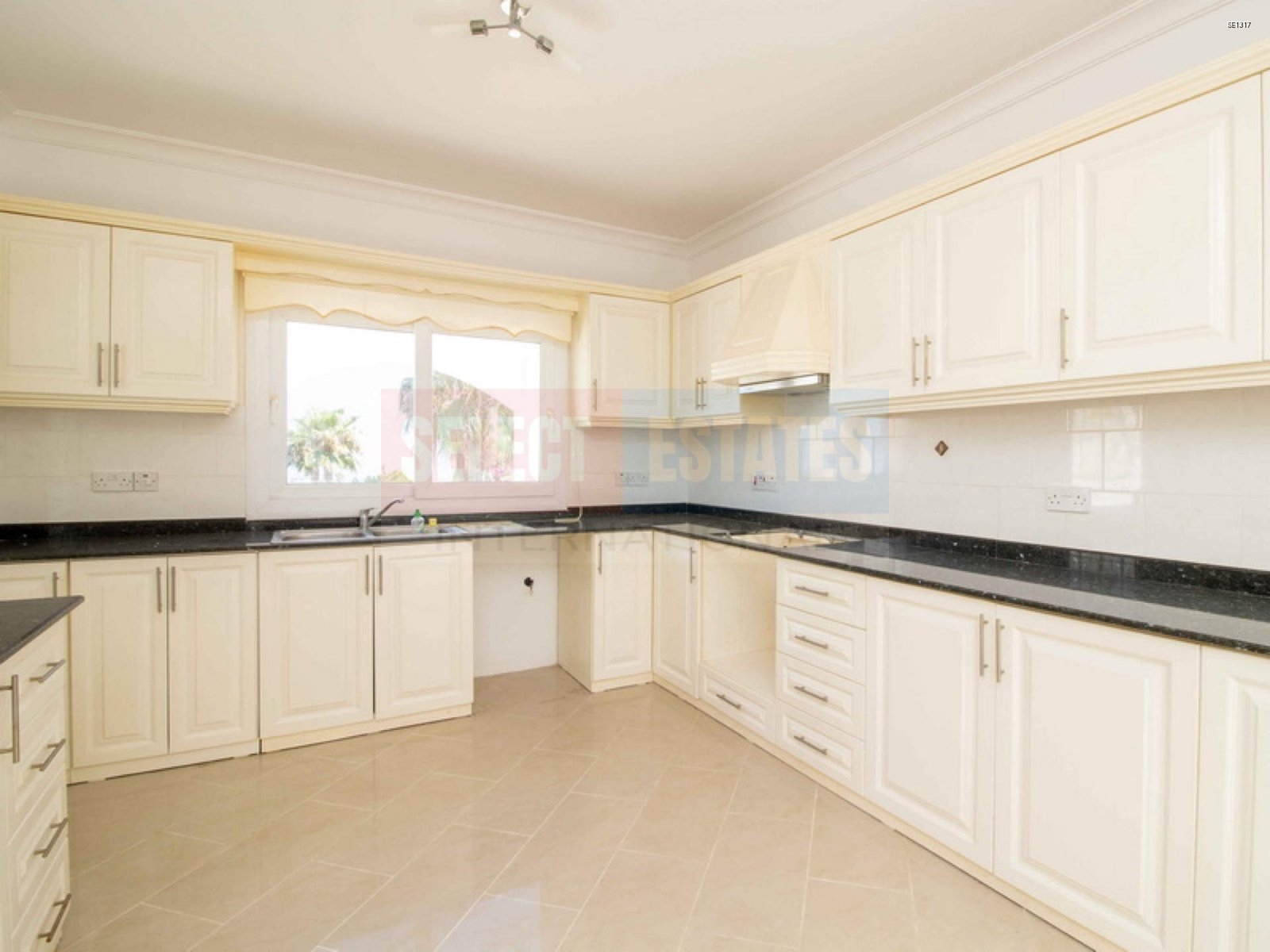 SE1317_018 Luxury Villa with Pool in Bellapais, Northern Cyprus