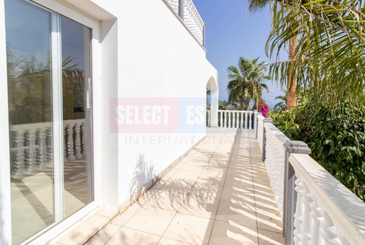 Luxury Villa with Pool in Bellapais, Northern Cyprus