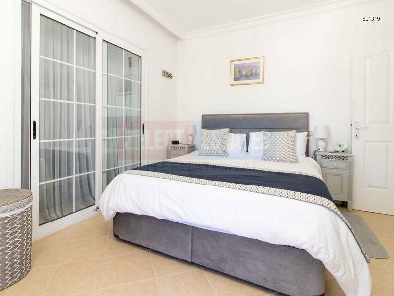 Detached Villa with Pool in Karşıyaka, North Cyprus
