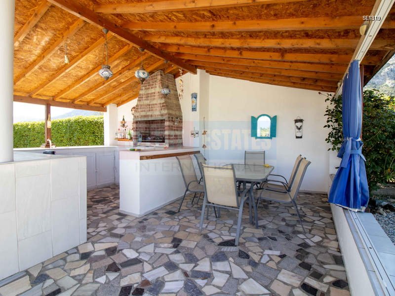 Detached Villa with Pool in Karşıyaka, North Cyprus