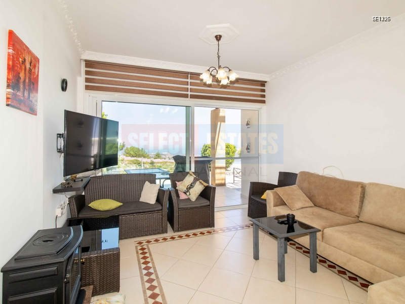 Apartment with Garden and View in Çatalköy