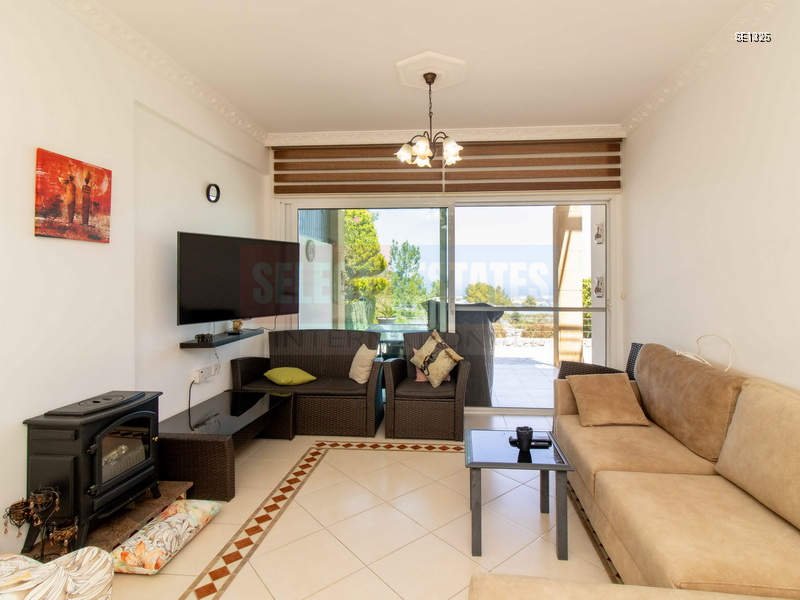 Apartment with Garden and View in Çatalköy