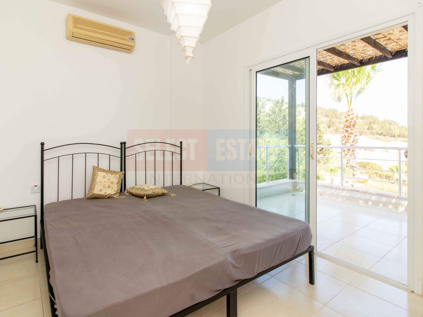 Sea View Penthouse in Çatalköy