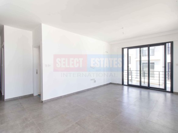 Apartment with Terrace for Sale in Alsancak Girne