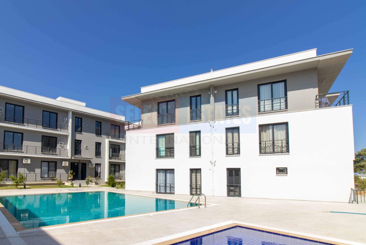 Apartment with Terrace for Sale in Alsancak Girne