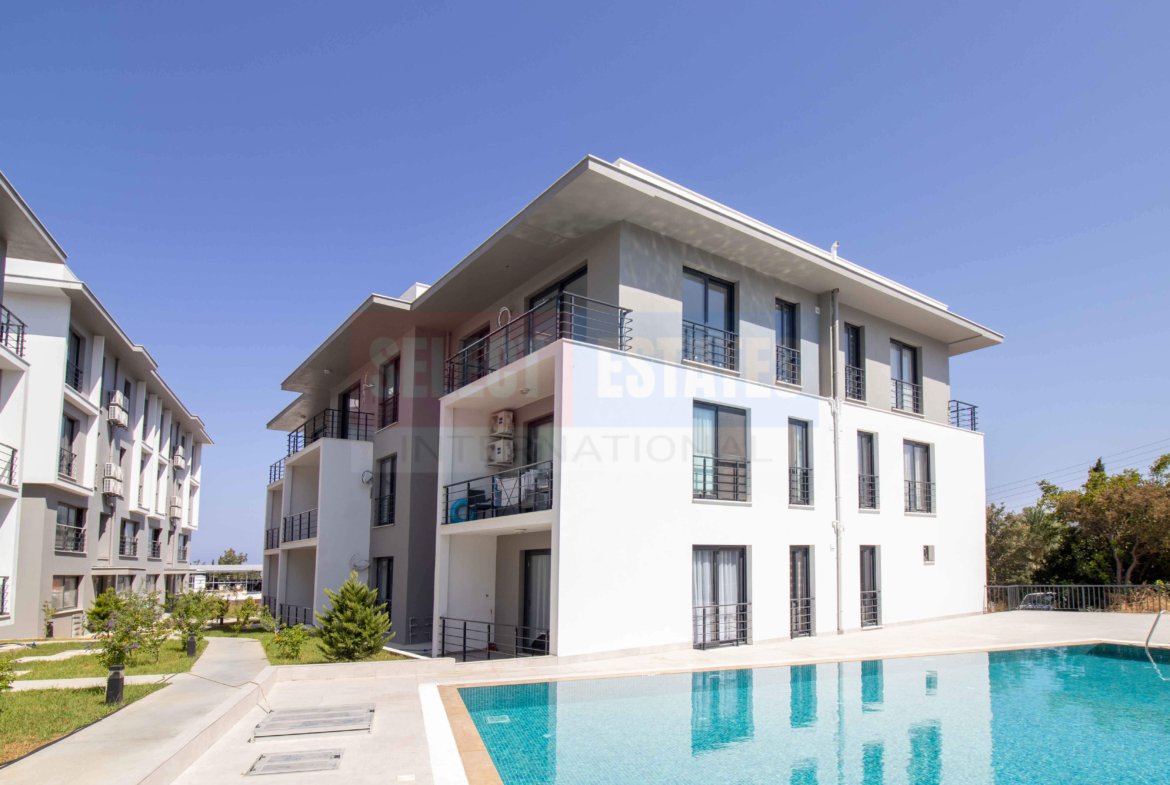 Apartment with Terrace for Sale in Alsancak Girne