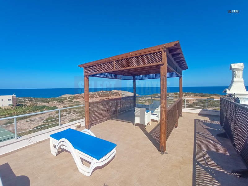 Sea View Penthouse in Tatlısu