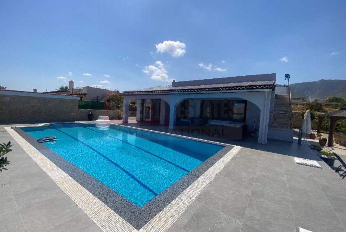Magnificent Bungalow in Küçük Erenköy – bahceli
