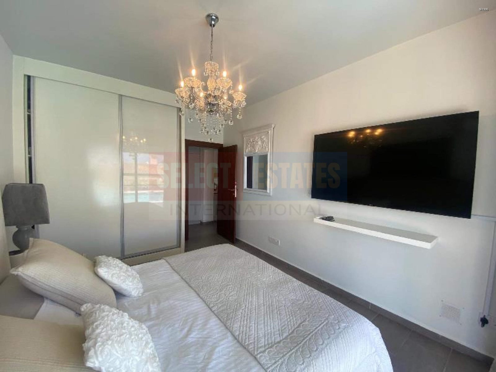 Magnificent Bungalow in Küçük Erenköy – bahceli