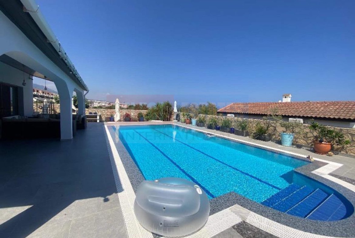 Magnificent Bungalow in Küçük Erenköy – bahceli