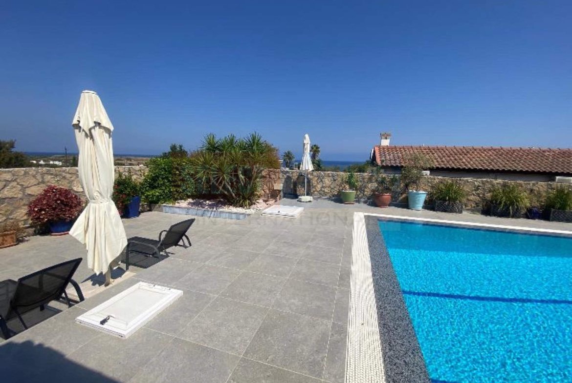 Magnificent Bungalow in Küçük Erenköy – bahceli