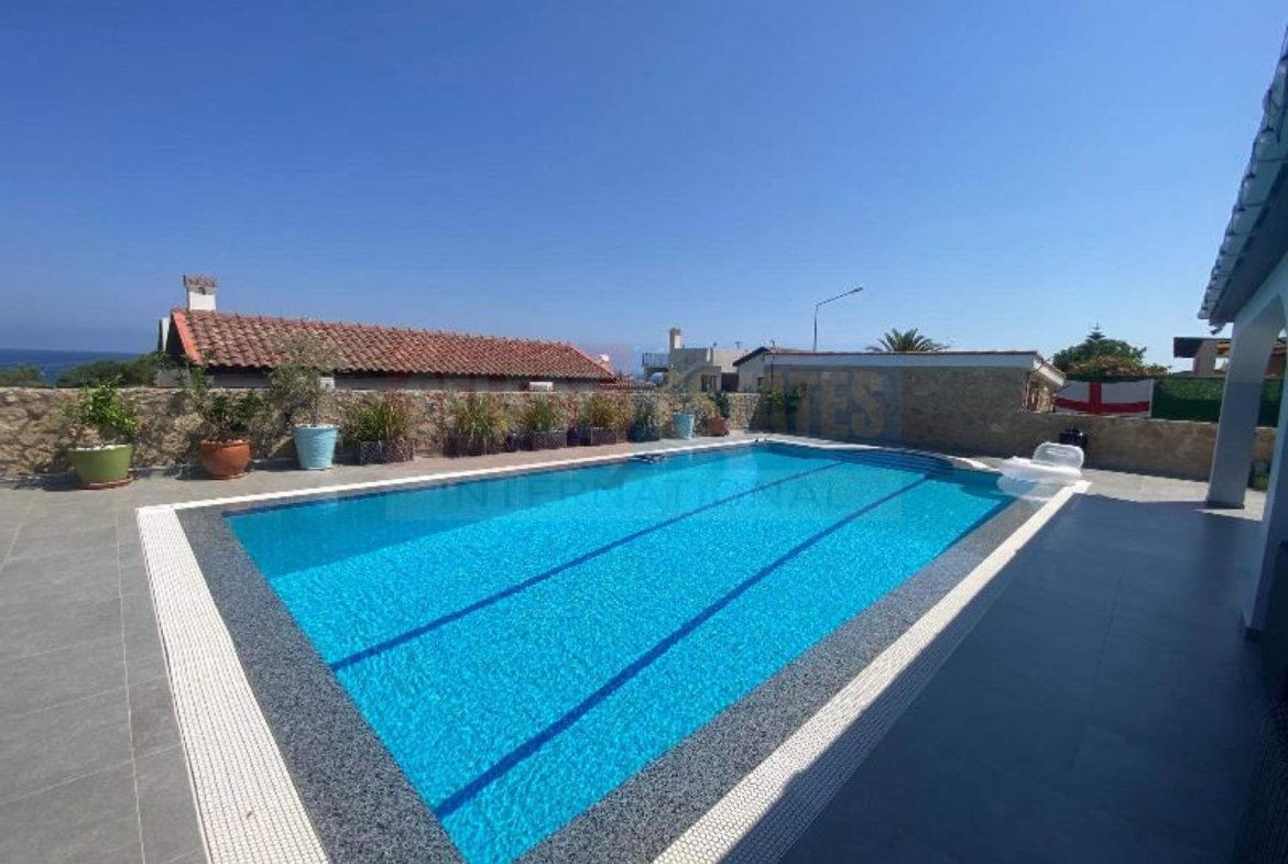 Magnificent Bungalow in Küçük Erenköy – bahceli
