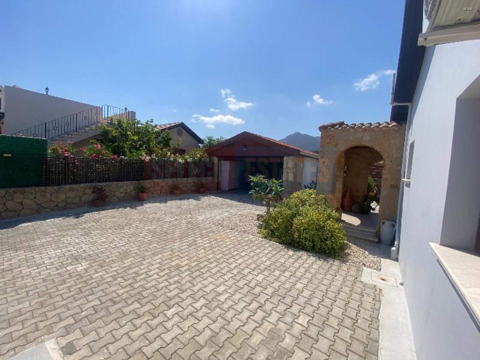 Magnificent Bungalow in Küçük Erenköy – bahceli