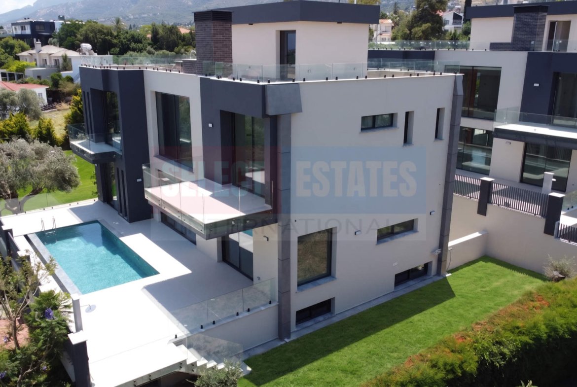 Luxury 4-Bedroom Villa for Sale in Bellapais, North Cyprus