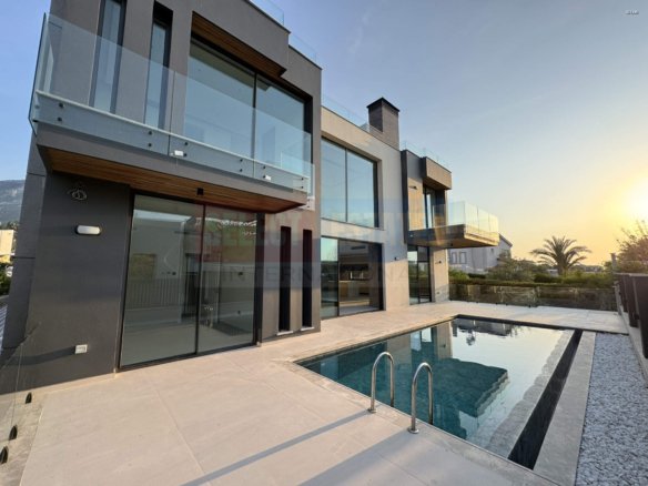 Luxury 4-Bedroom Villa for Sale in Bellapais, North Cyprus