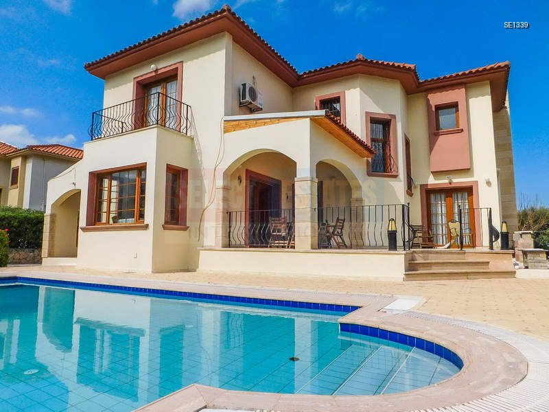 3-Bedroom Villa for Sale in Bellapais | Private Pool |