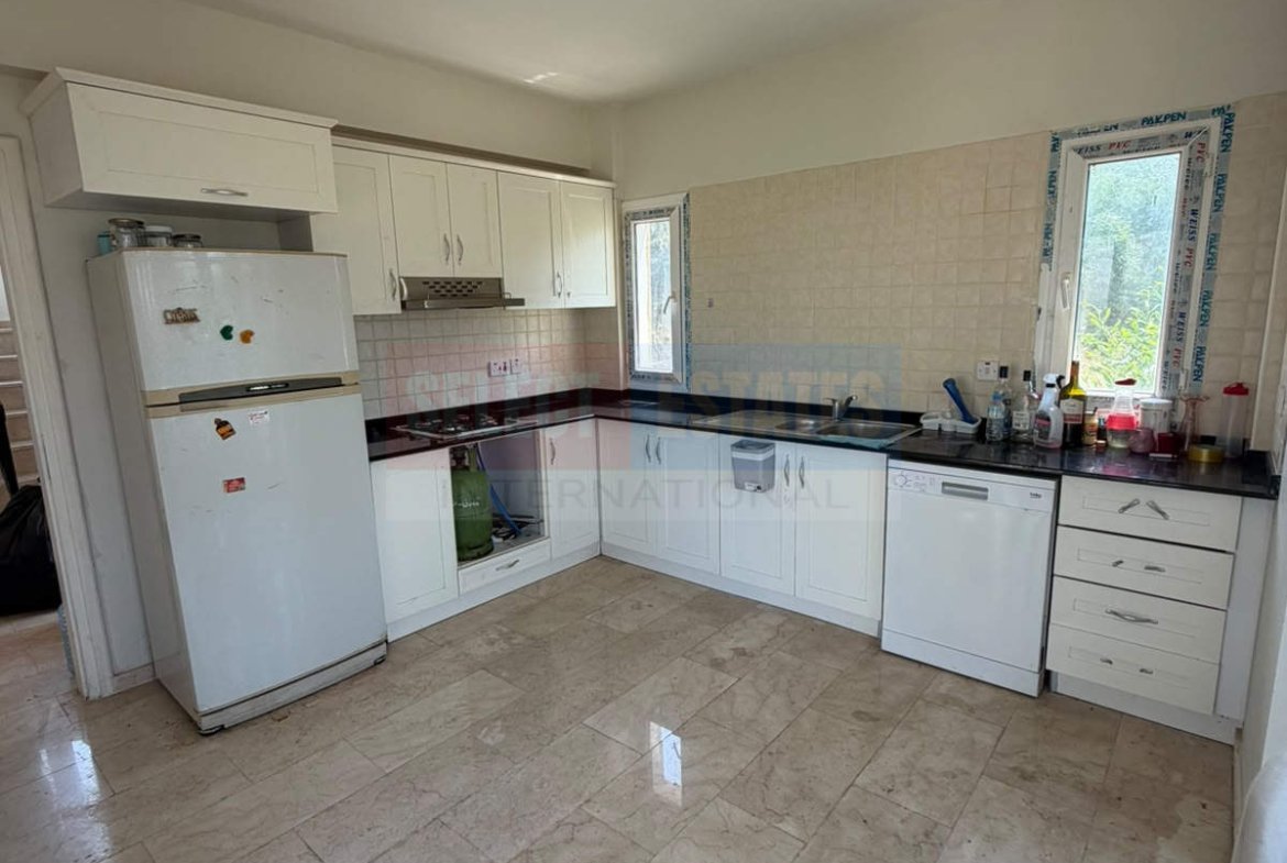 Karşıyaka Girne Rental Villa with Pool