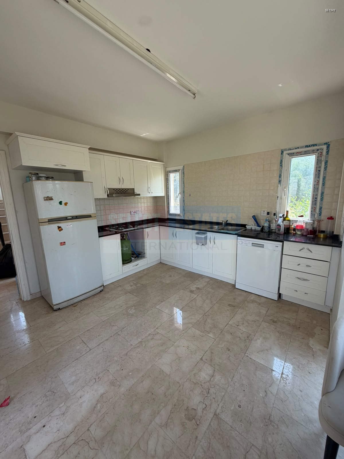 SE1342_004 Karşıyaka Girne Rental Villa with Pool
