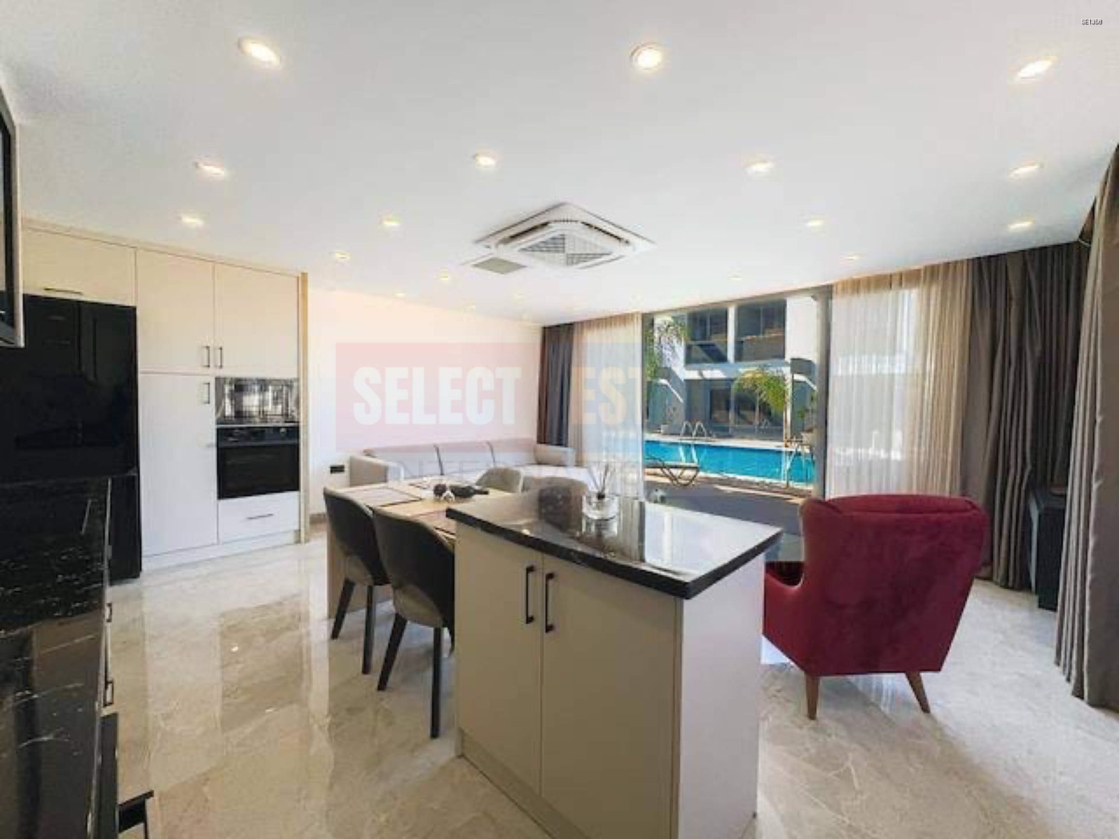 Town House with Pool and Terrace in Karşıyaka