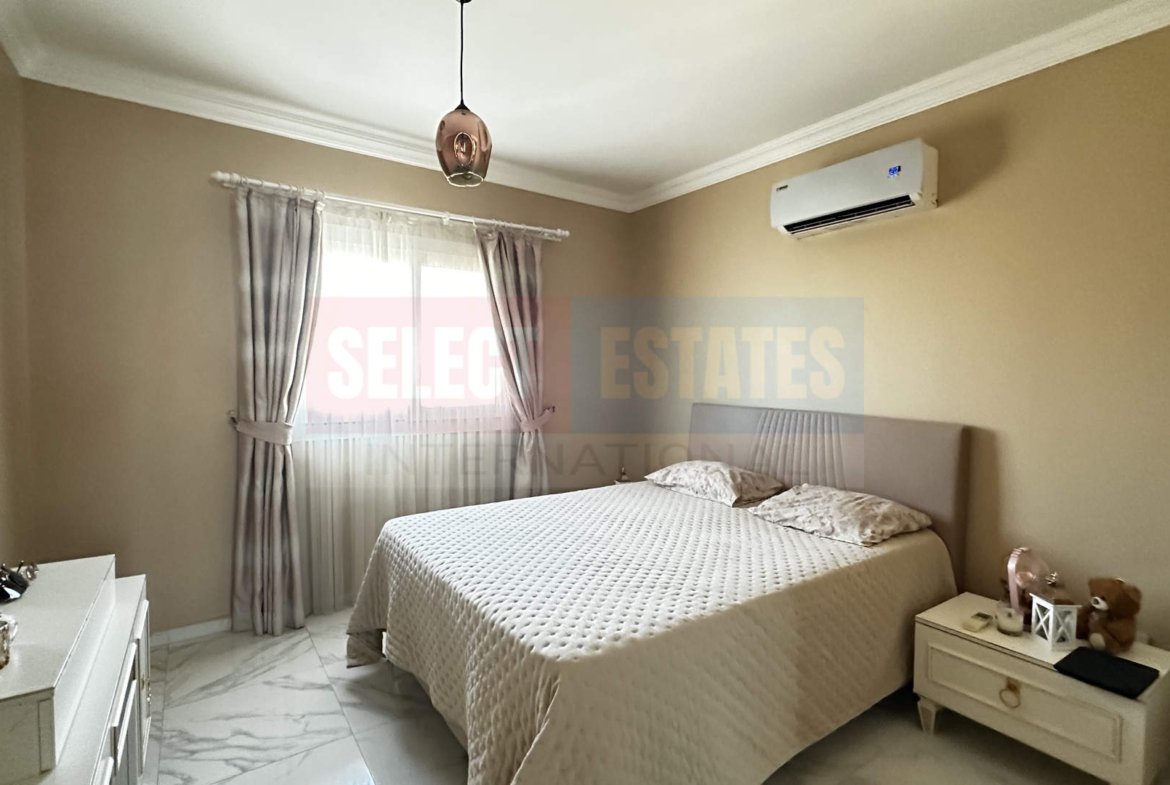 Alsancak Furnished Penthouse with Pool