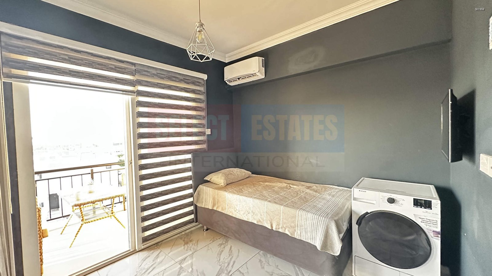 Alsancak Furnished Penthouse with Pool