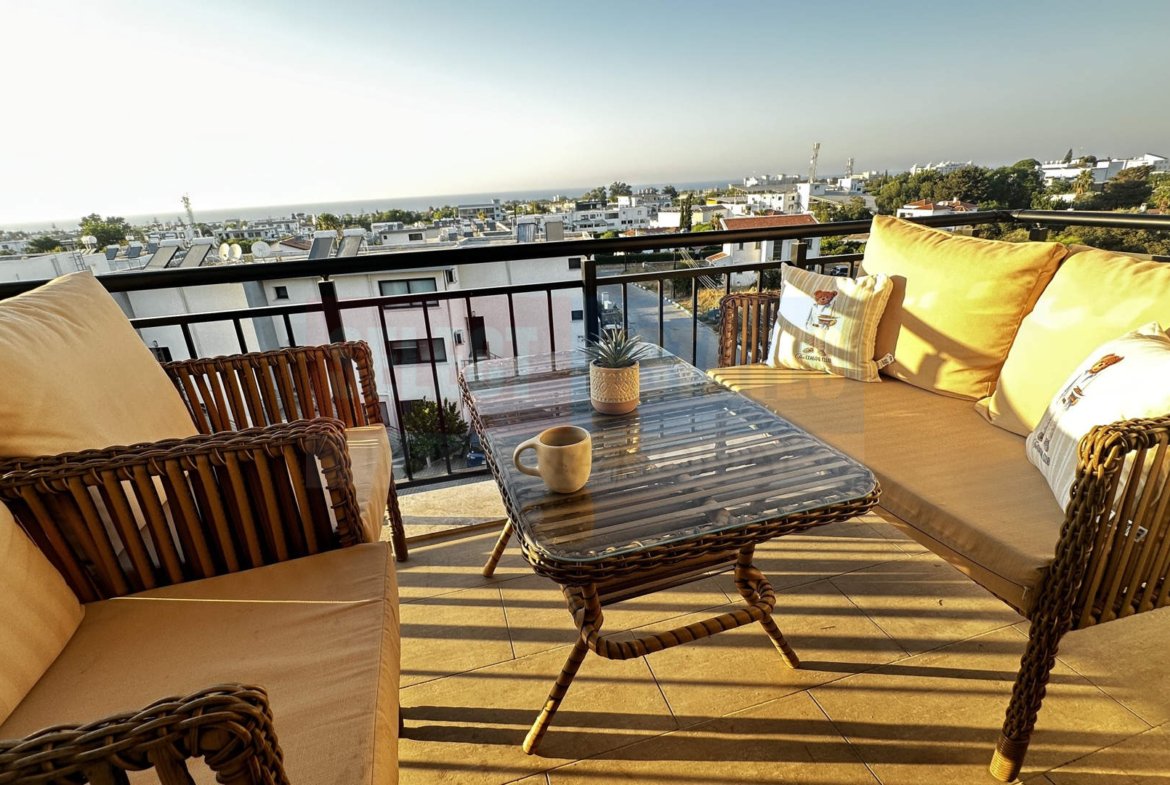 Alsancak Furnished Penthouse with Pool