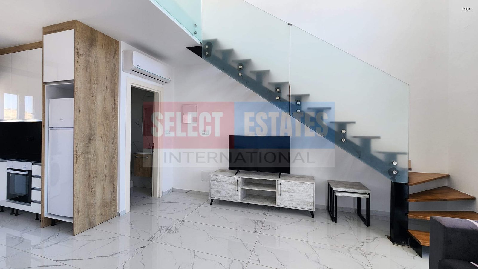 Fully Furnished Loft in Four Vision