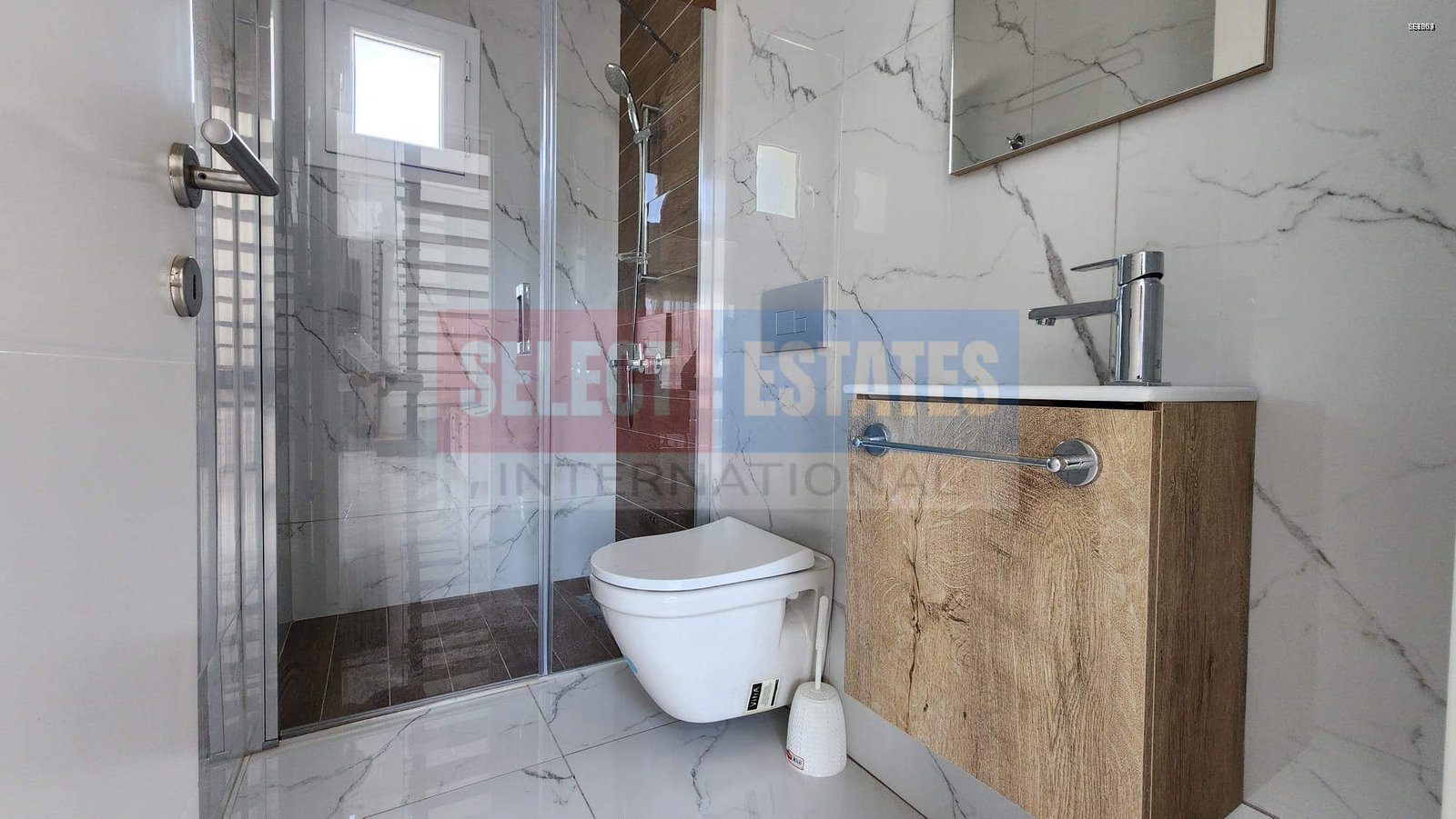 Fully Furnished Loft in Four Vision