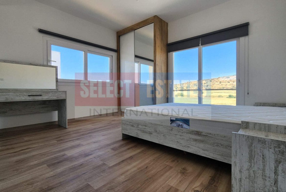 Fully Furnished Loft in Four Vision