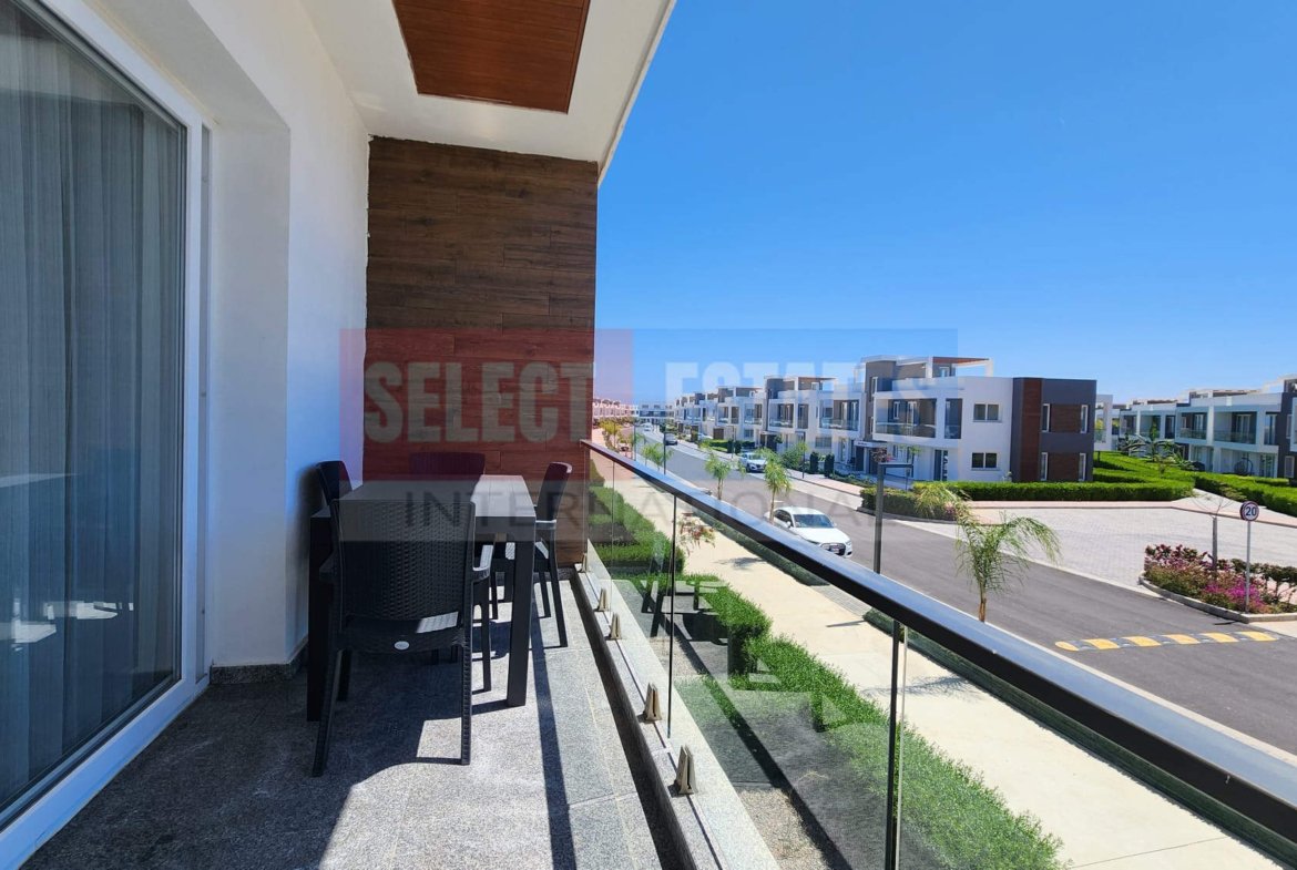 Fully Furnished Loft in Four Vision