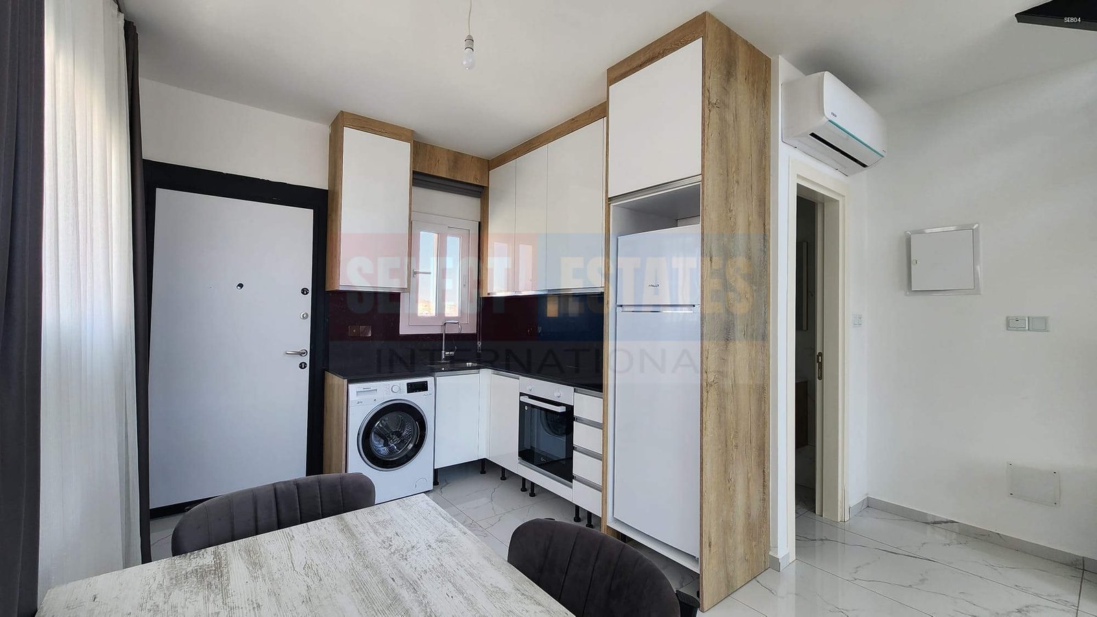 Four Seasons Loft Apartment for Rent