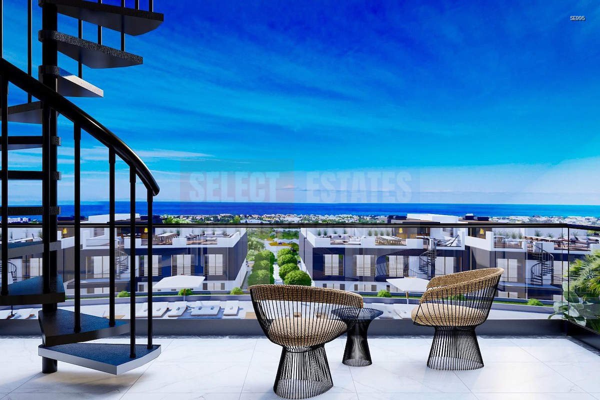 Lapta Luxury Penthouse with Sea View