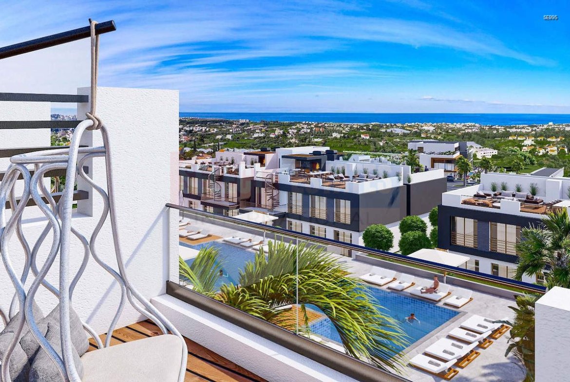 Lapta Luxury Penthouse with Sea View