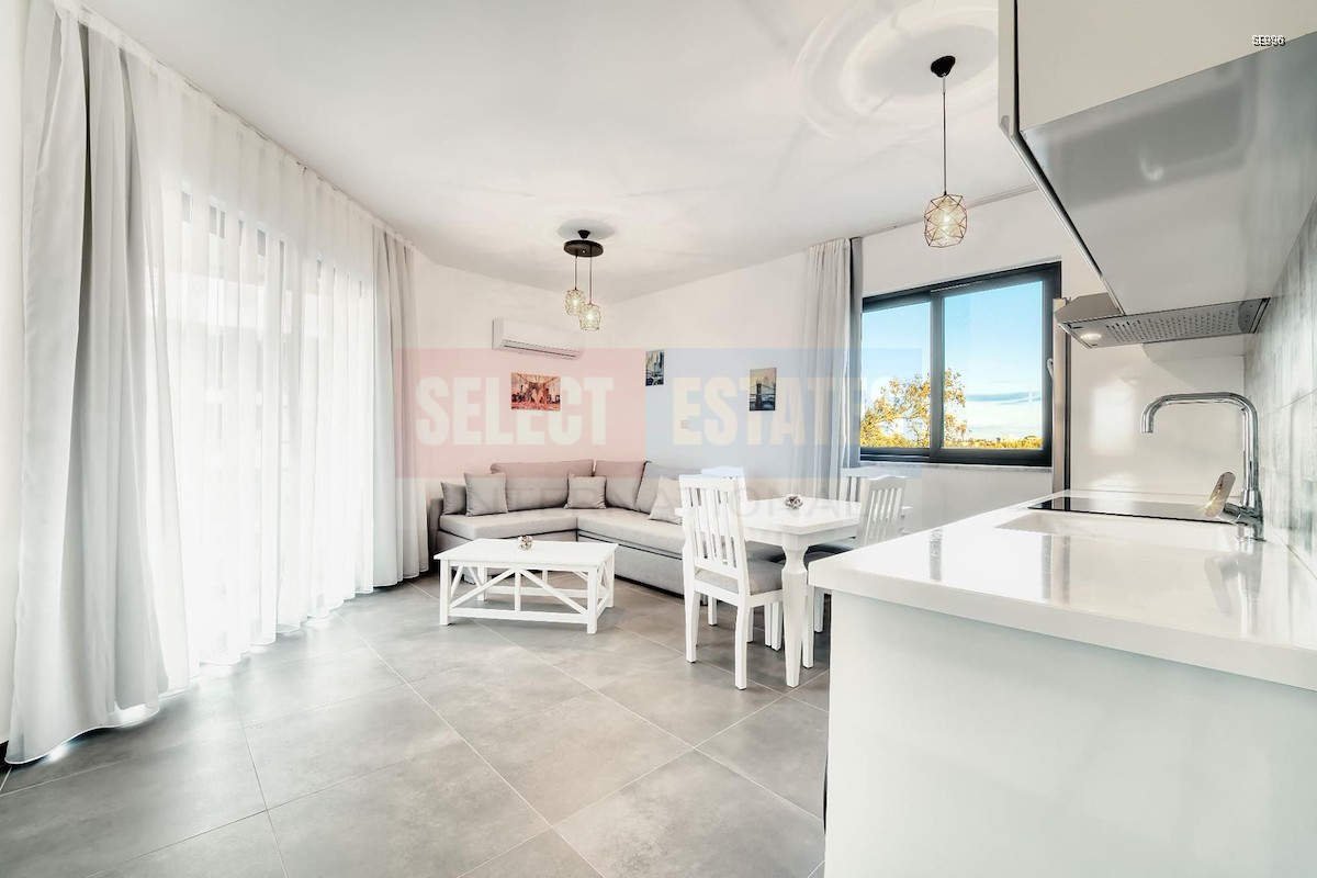 Seafront Ready Apartment in Gaziveren
