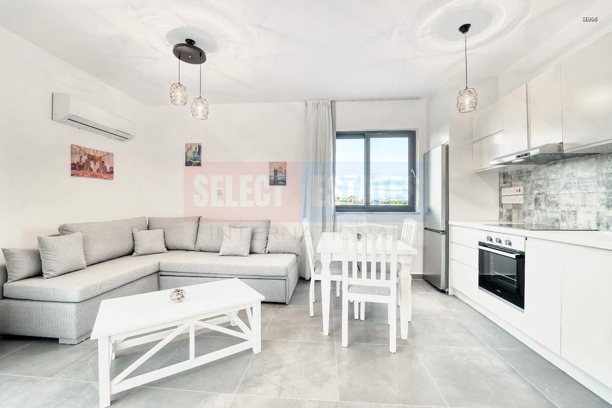Seafront Ready Apartment in Gaziveren