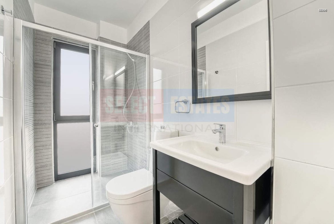Seafront Ready Apartment in Gaziveren