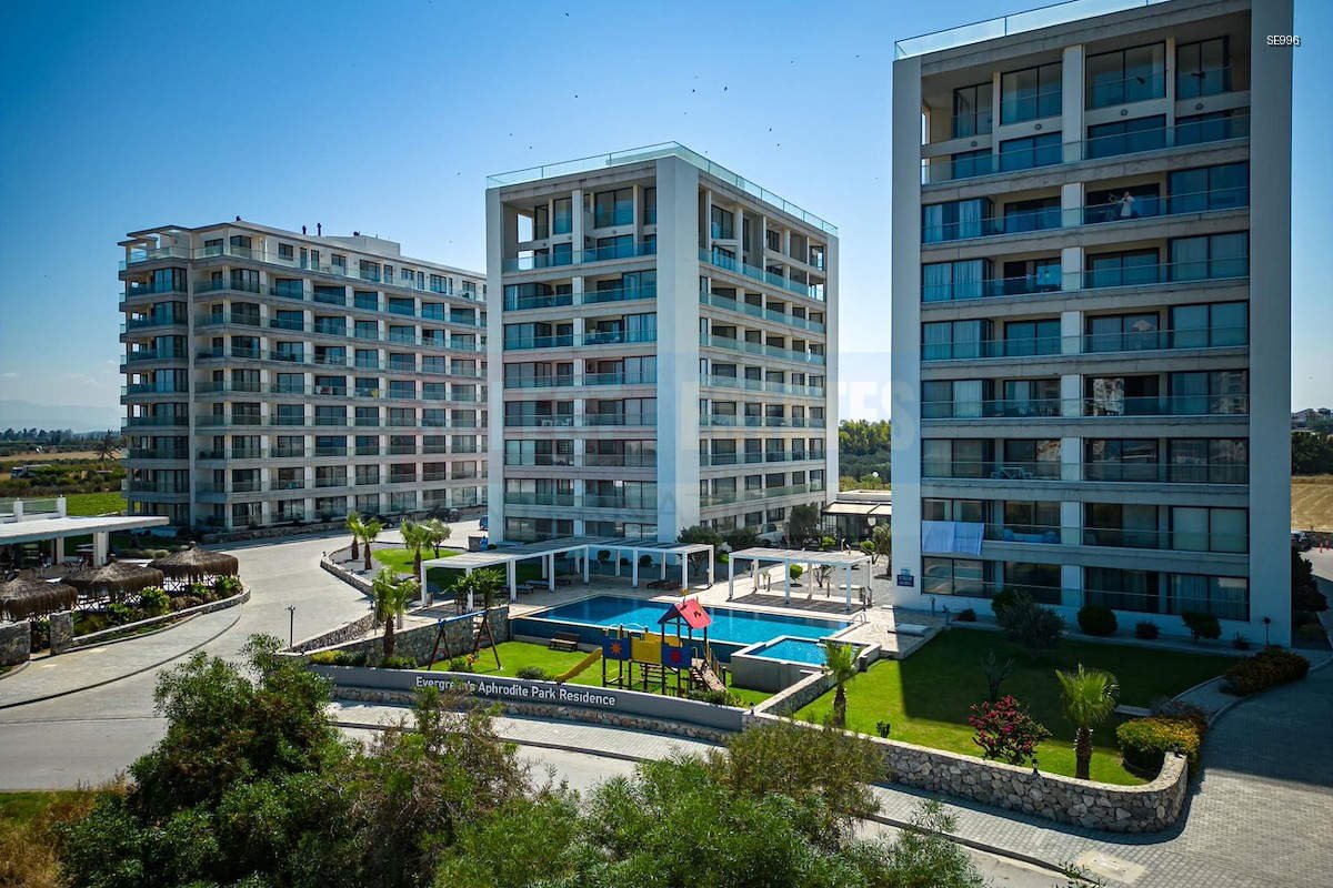 Seafront Ready Apartment in Gaziveren