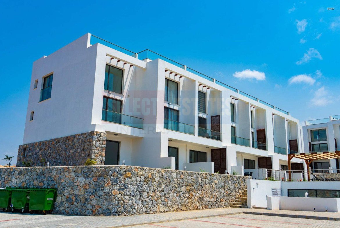 Ready Studio by the Golf Course in Esentepe