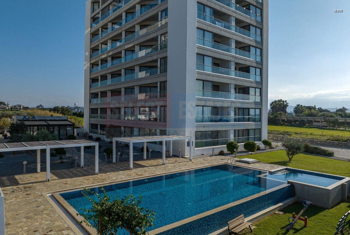 Seafront Ready Apartment in Gaziveren